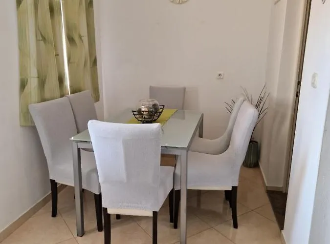 Danijela 아파트 Sukošan